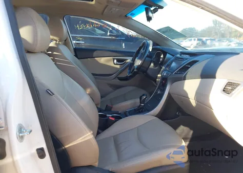 2016 Hyundai Elantra Limited z USA, uszkodzony, nr VIN 5NPDH4AE3GH659036